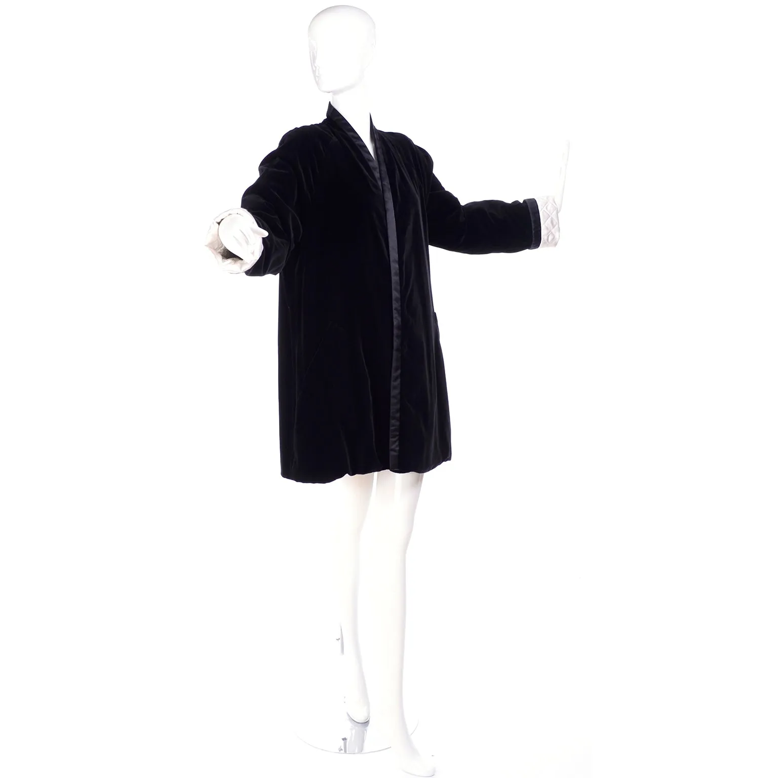 1990s Escada Couture Black Velvet Evening Coat W/ Quilted Silk Ivory Lining