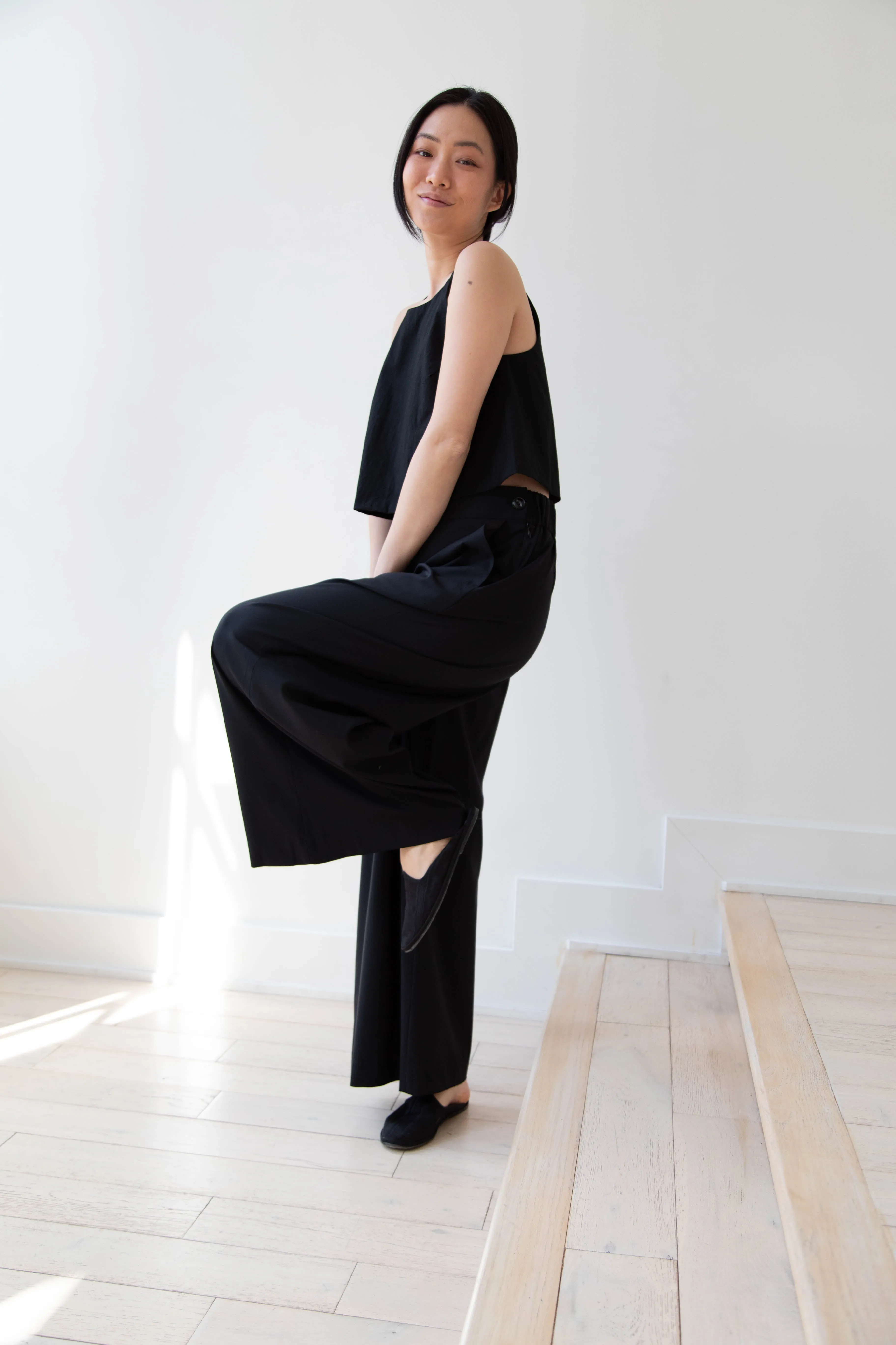 Arts & Science | Back Gum Tuck Culottes in Black