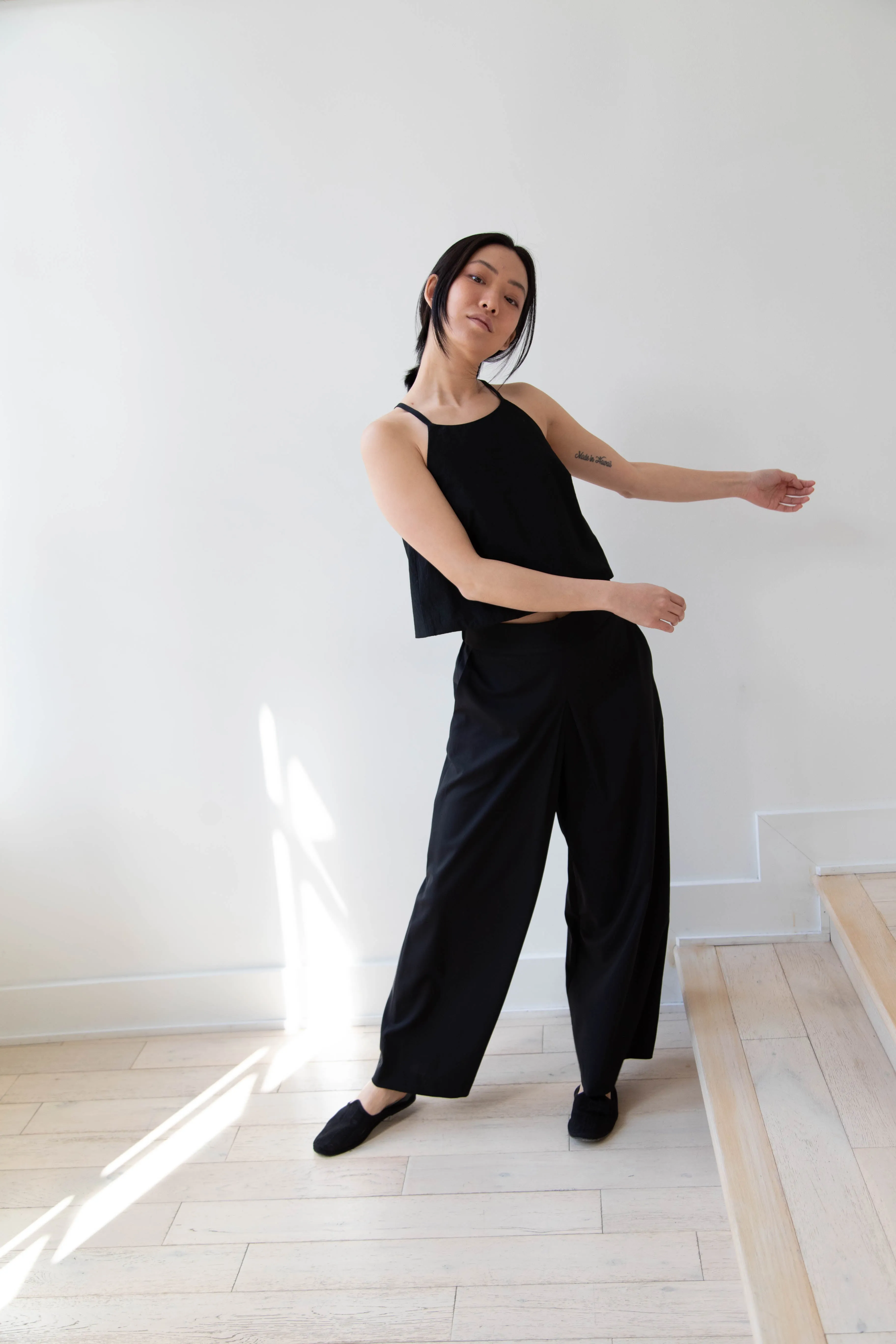 Arts & Science | Back Gum Tuck Culottes in Black