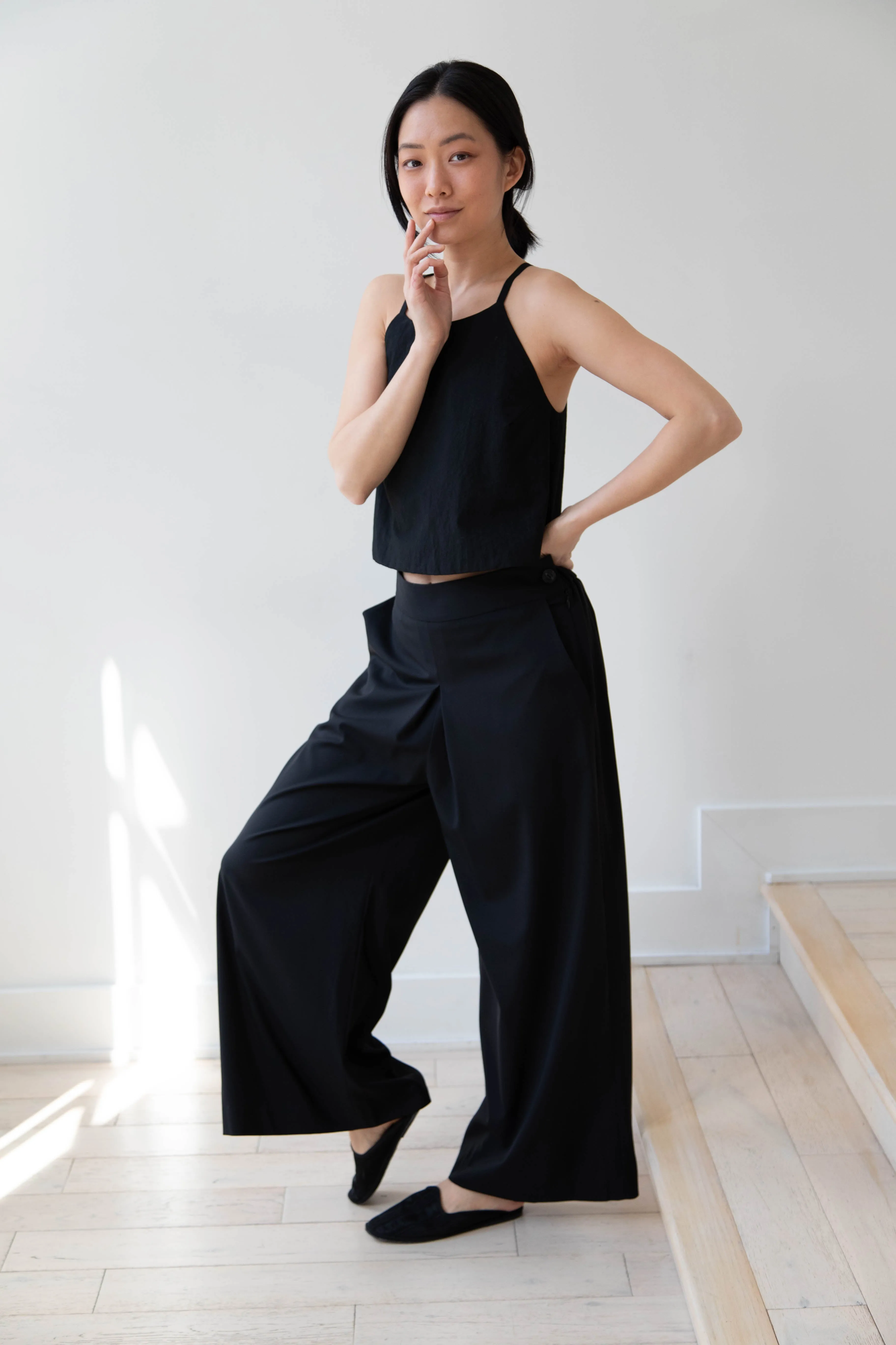 Arts & Science | Back Gum Tuck Culottes in Black