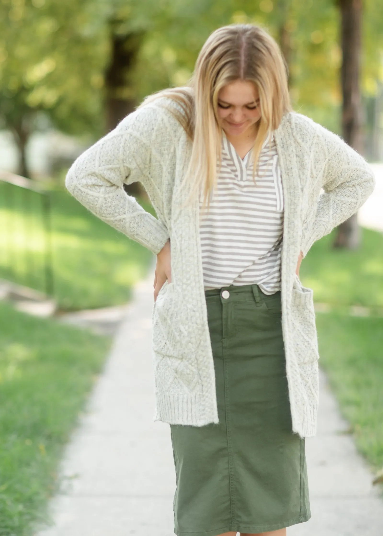 Gray Chunky Cable Knit Cardigan