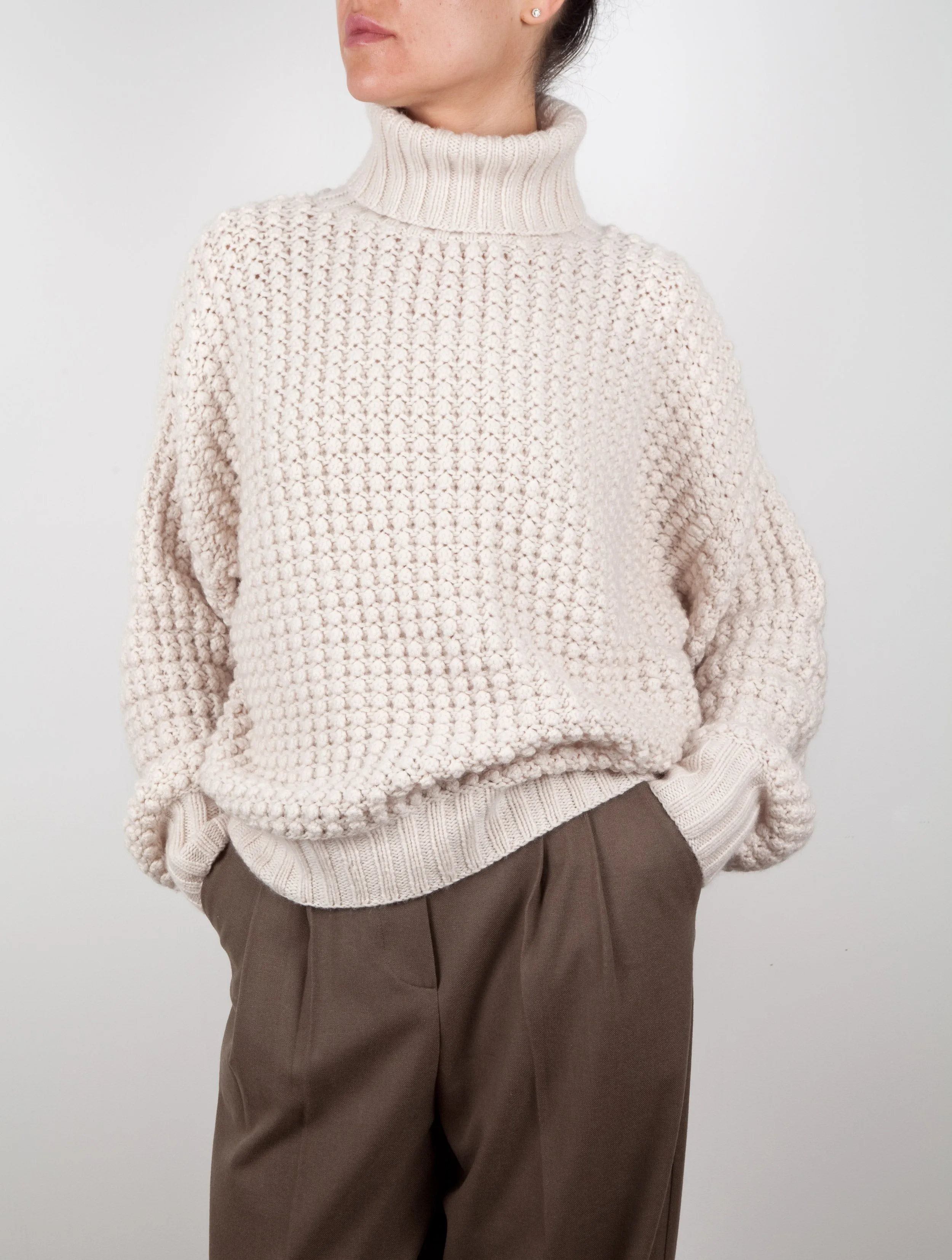 Hand knit Bobble stitch Roll Neck Cashmere Sweater