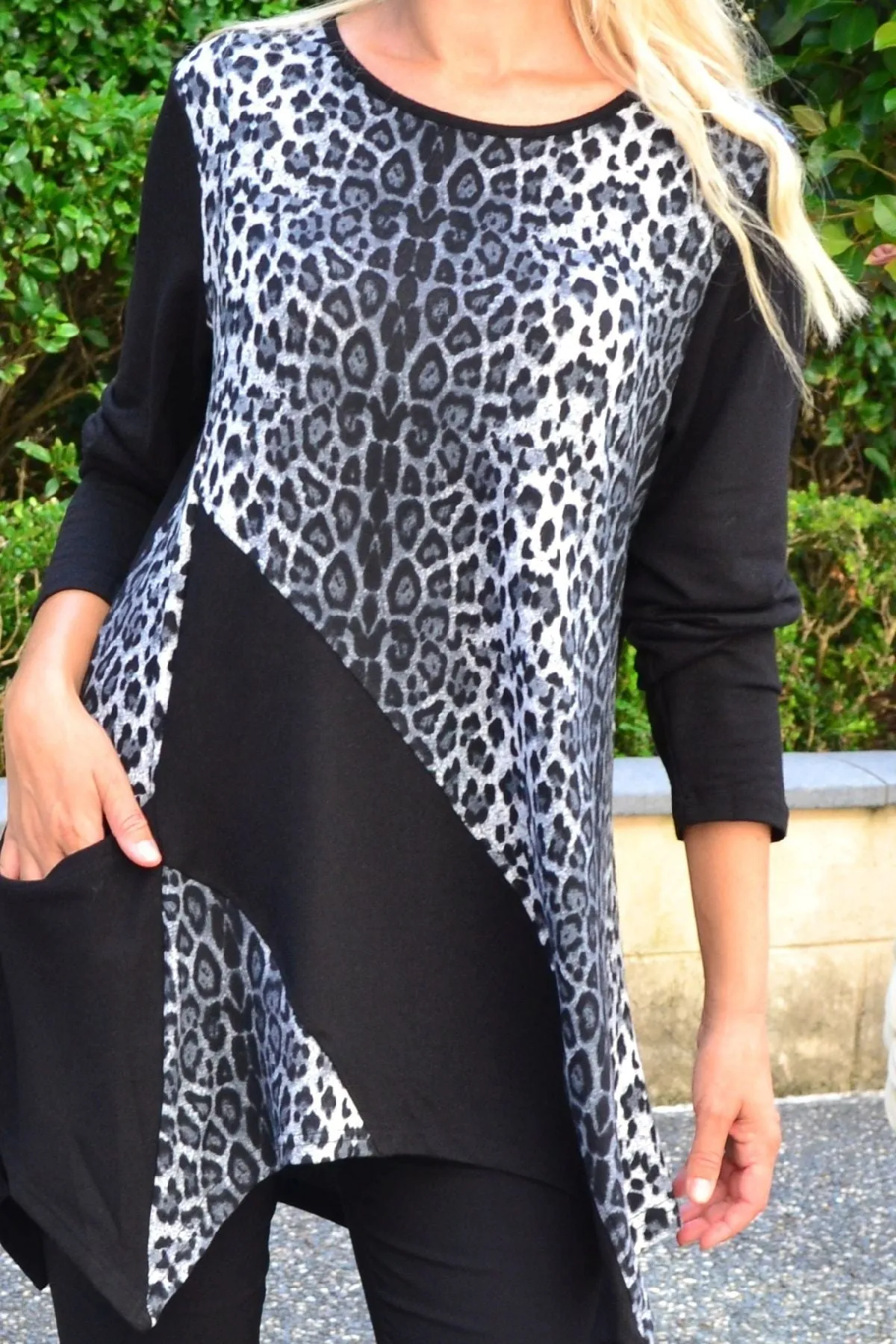 Leanne Leopard Print Fleece Tunic Top