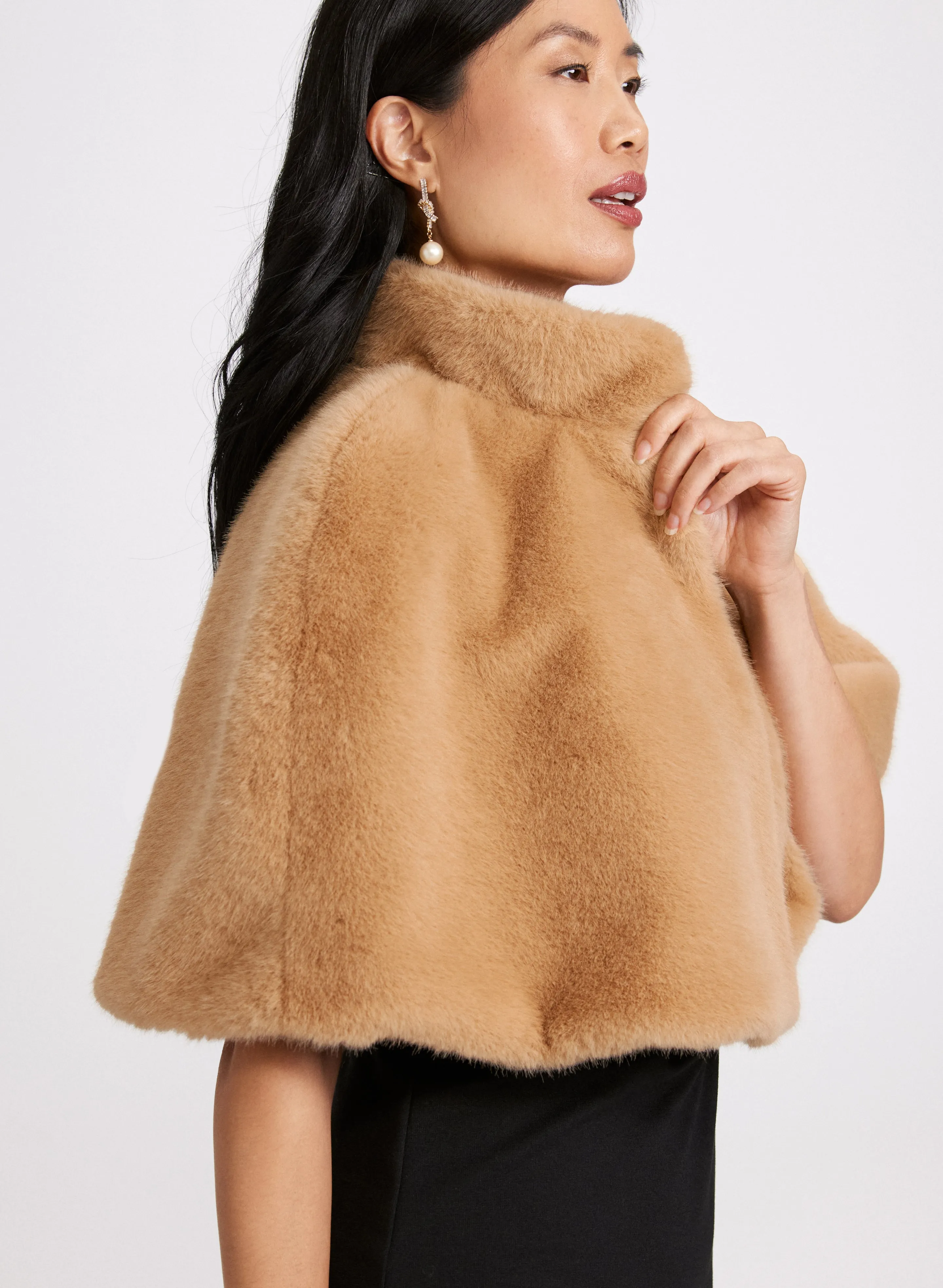 Mock Neck Faux Fur Cape