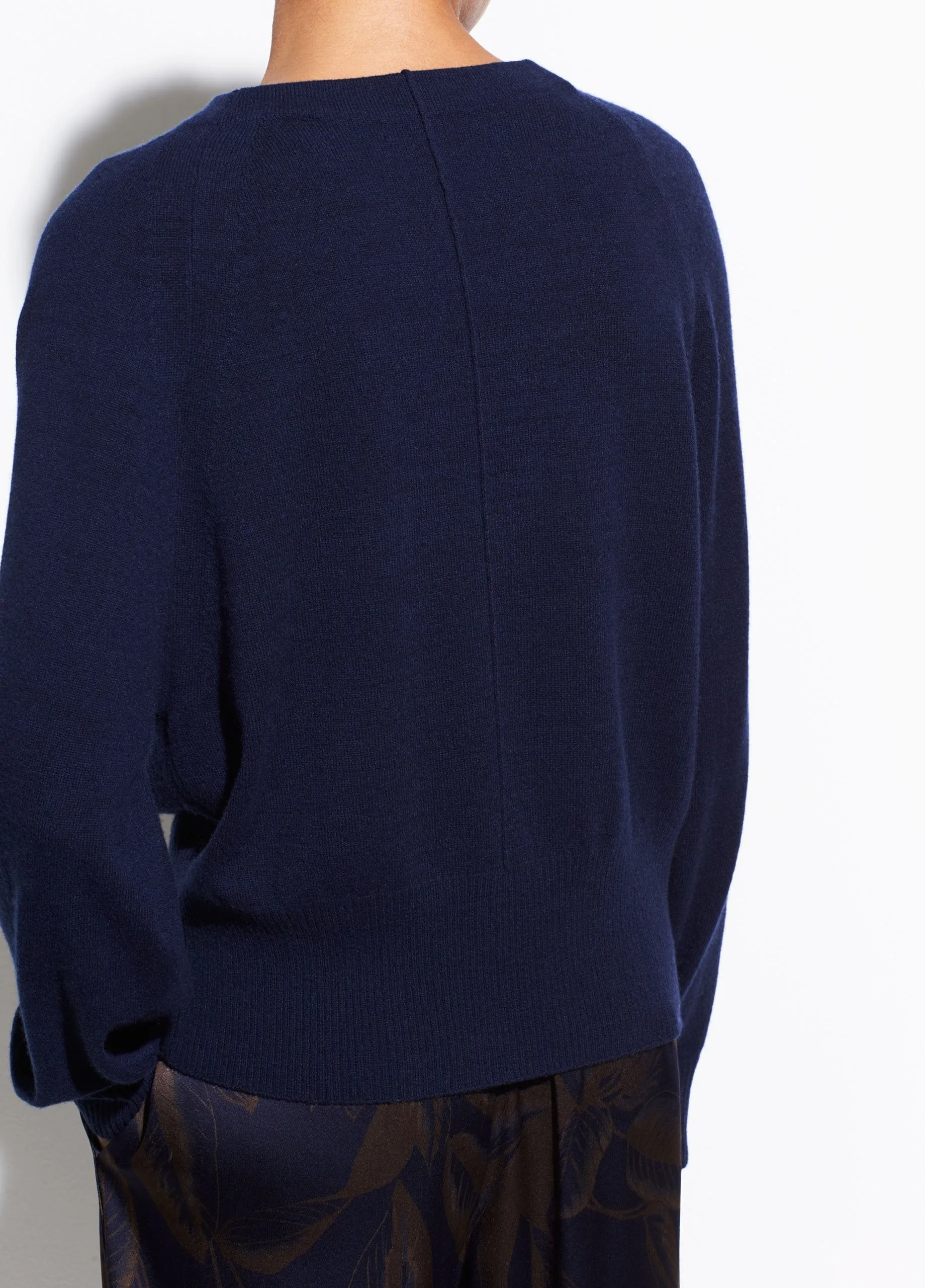 Raglan Cashmere Crew in Marine