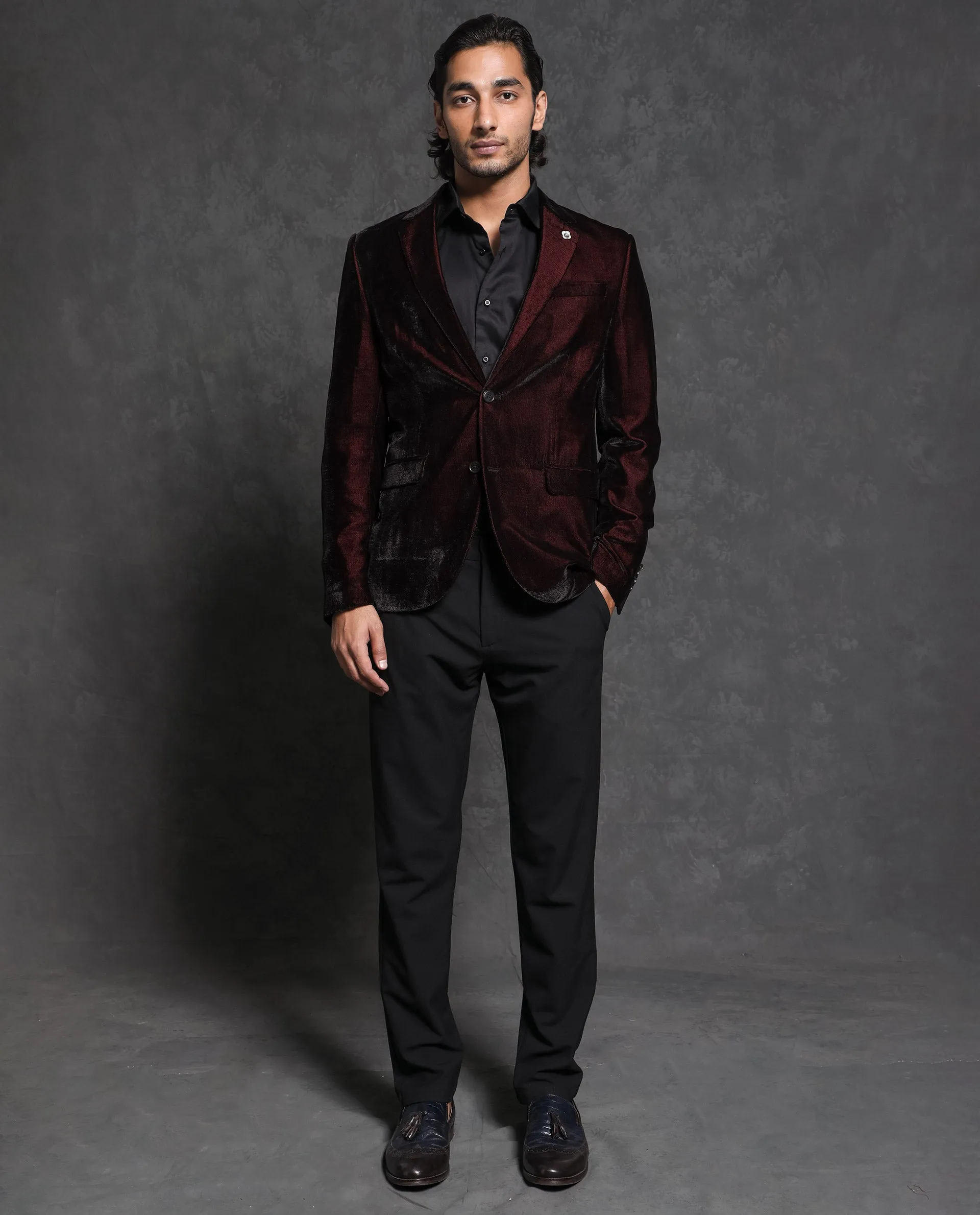 Rare Rabbit Men's Velter Dark Maroon Polyester Viscose Fabric Single Breasted Tailored Fit Two Tone Velvet Blazer