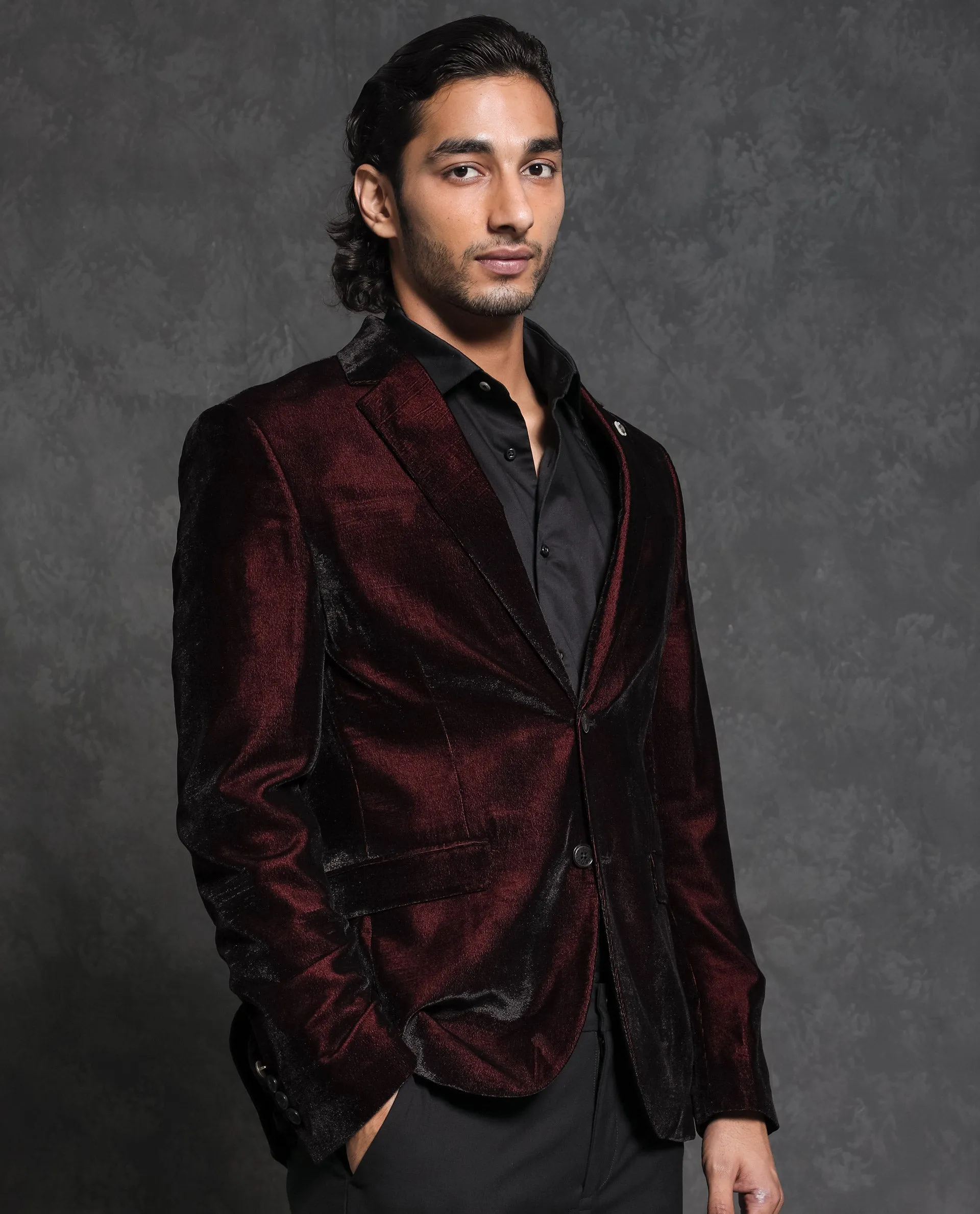 Rare Rabbit Men's Velter Dark Maroon Polyester Viscose Fabric Single Breasted Tailored Fit Two Tone Velvet Blazer