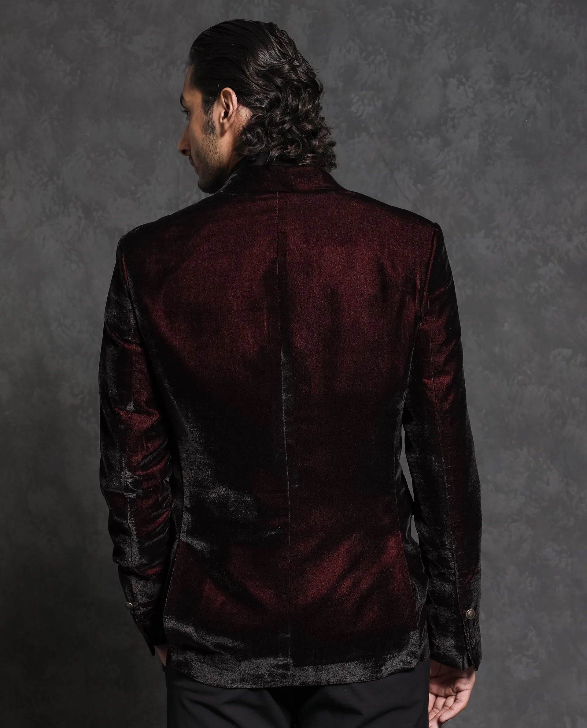 Rare Rabbit Men's Velter Dark Maroon Polyester Viscose Fabric Single Breasted Tailored Fit Two Tone Velvet Blazer