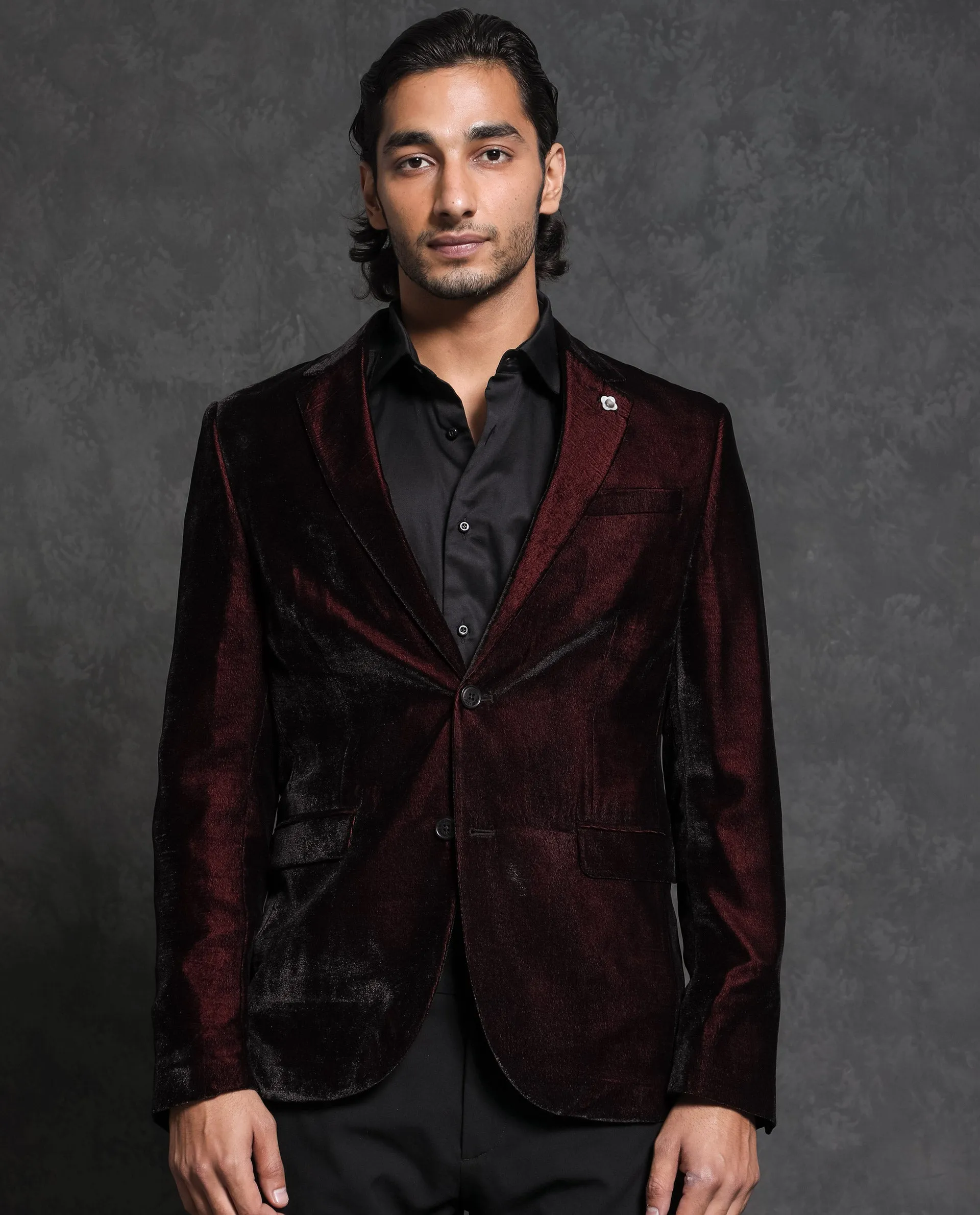 Rare Rabbit Men's Velter Dark Maroon Polyester Viscose Fabric Single Breasted Tailored Fit Two Tone Velvet Blazer