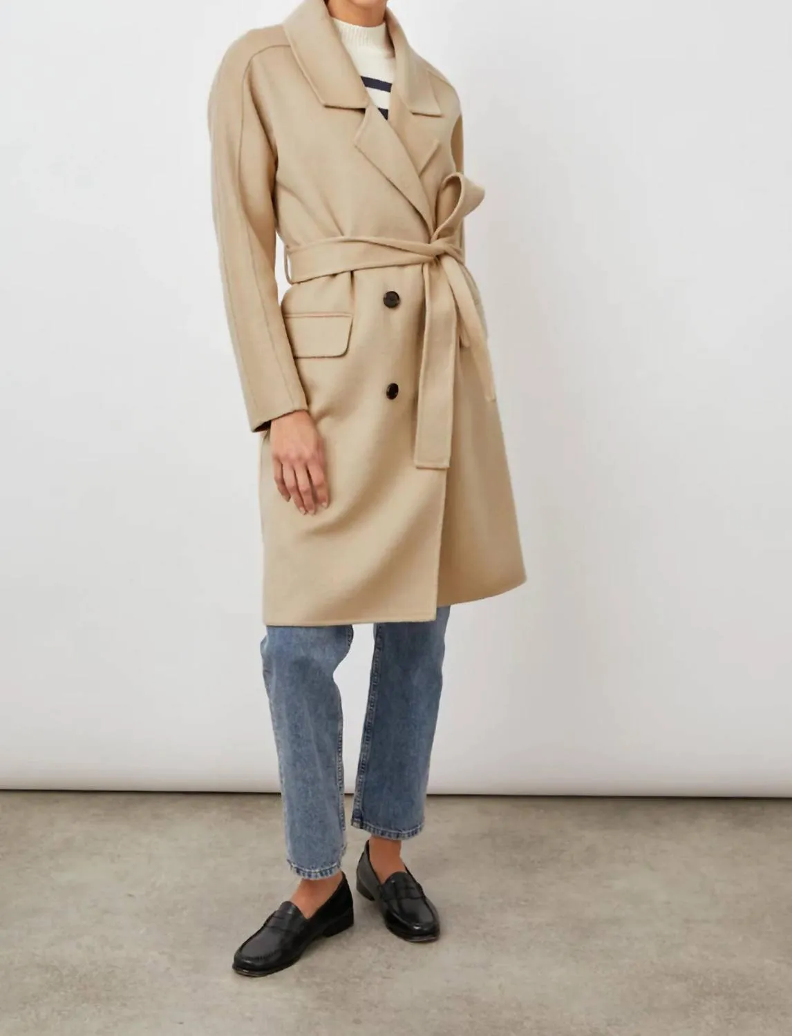 Sloan Coat In Sand